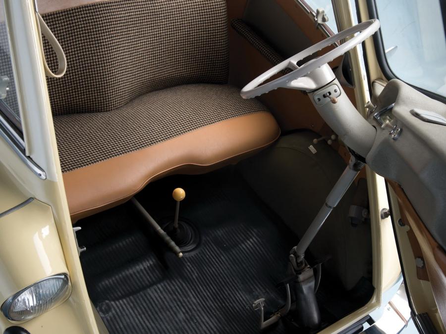  BMW 600 1957 года  (фото 11 из 16)
